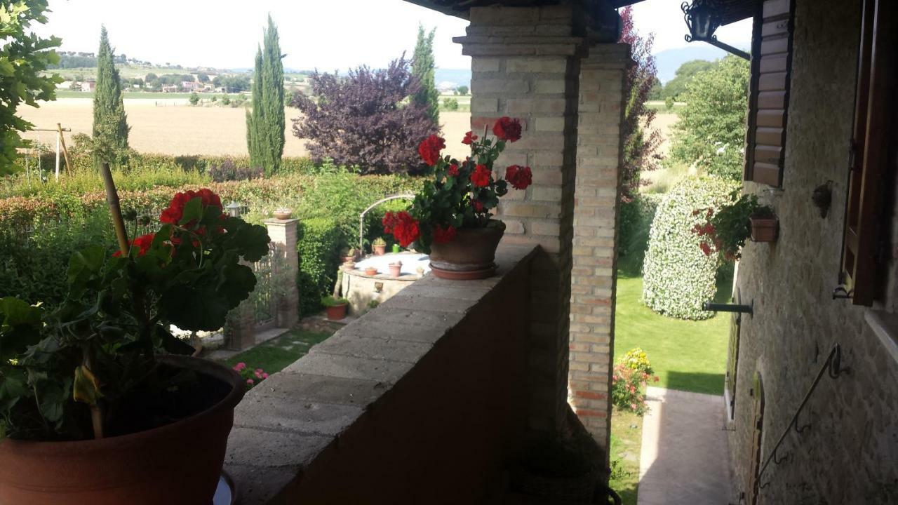 Casa La Quiete Villa Torgiano Kültér fotó