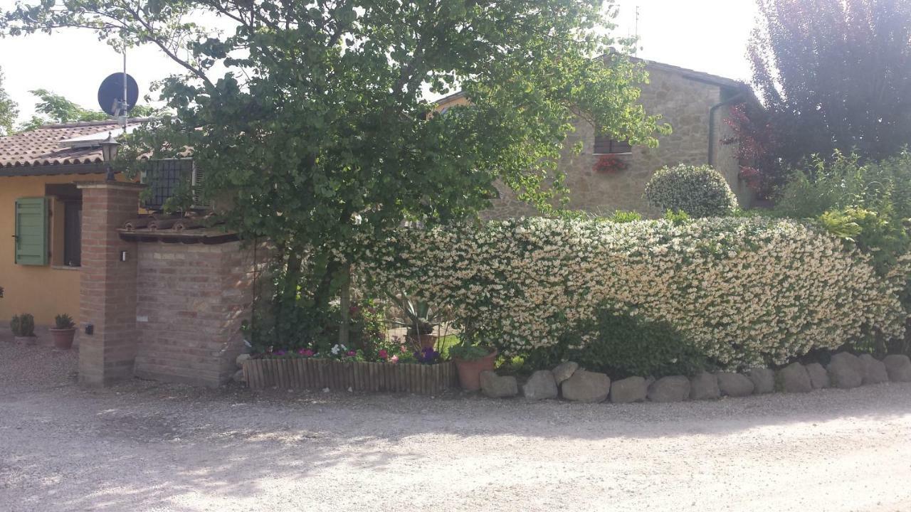 Casa La Quiete Villa Torgiano Kültér fotó